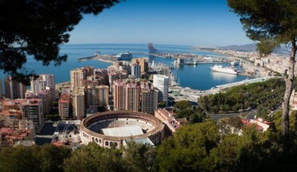 Compas Suites Malaga Exterior photo