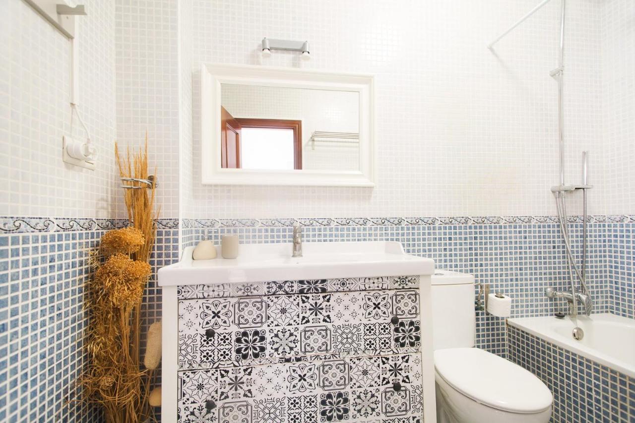 Compas Suites Malaga Exterior photo